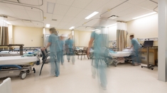 Crise à l'hôpital : des soignants portent plainte pour "mise en danger de la vie d’autrui"