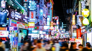 Bousculade mortelle à Séoul : comment réagir en cas de mouvement de foule ?