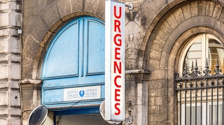Manque de lits dans les hôpitaux à Paris : "la situation est grave"