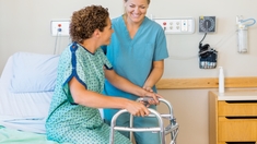 Hôpital : quel est le rôle des nouveaux assistants parcours patients ?	