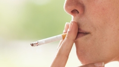 On vous explique pourquoi et comment le tabac abime la peau