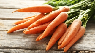 Pourquoi dit-on que la carotte donne les fesses roses ?