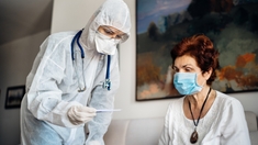 Des médecins veulent utiliser l’immunothérapie pour les patients covid les plus fragiles