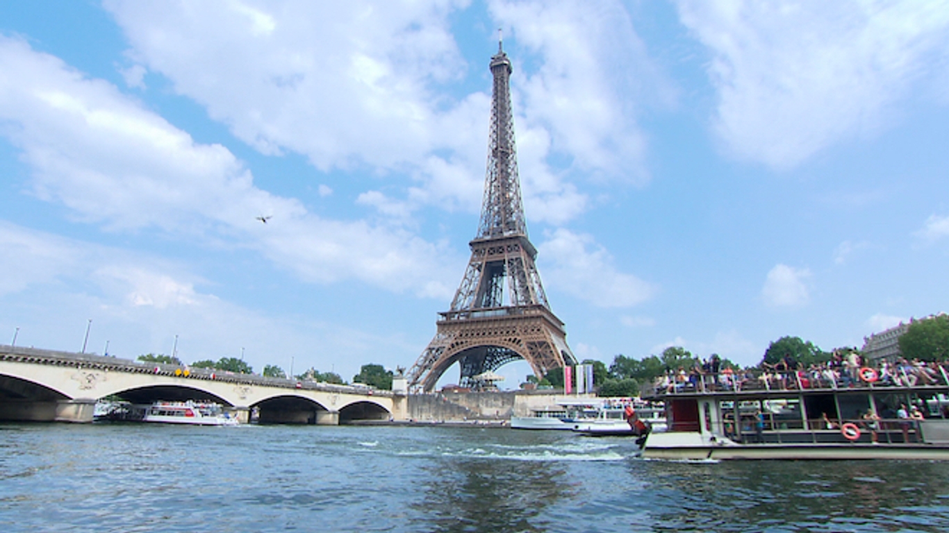 Nager dans la Seine, le grand défi des Jeux Olympiques 2024