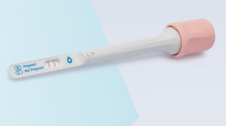 Tout ce qu'il faut savoir sur les nouveaux tests de grossesse salivaires