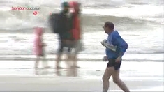 Sur la plage ensoleillée... petits exercices de remise en forme