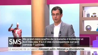 Déshydratation des personnes âgées : des conséquences sur le cerveau ?