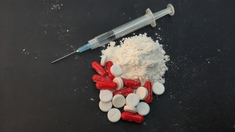 Que sont les nitazènes, ces nouveaux opioïdes dangereux arrivés en France ?