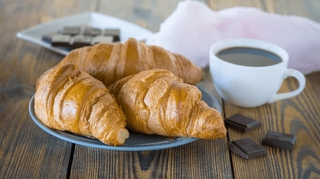 À quelle heure faut-il petit-déjeuner et dîner pour limiter les risques cardiovasculaires ?