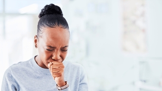 Comment soulager la toux et le mal de gorge ?