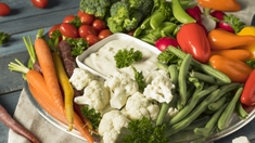 Digestion : faut-il éviter de manger des légumes crus ?
