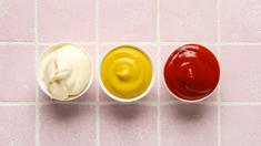 Ketchup, moutarde, mayonnaise : quelle sauce privilégier ?