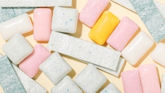 Les chewing-gums peuvent-il donner mal au ventre ?