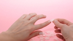 En résine, en gel ou à coller... quels sont les pires faux ongles pour la santé ?