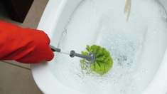 Comment détartrer vos WC efficacement et sans danger