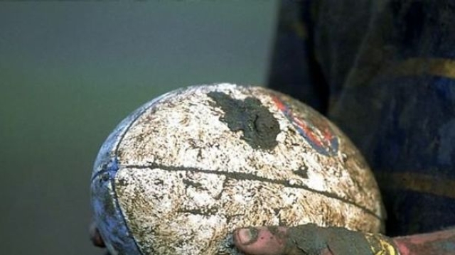 Commotion cérébrale : les rugbymen écartés du terrain pendant 10 minutes après un choc