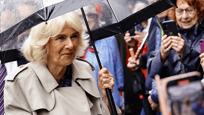 La reine Camilla a souffert d'une infection pulmonaire