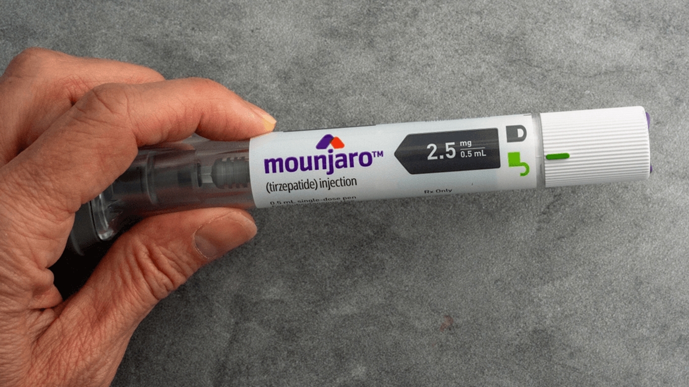 Mounjaro : quel est ce médicament anti-obésité disponible à la vente en  France ? - AlloDocteurs