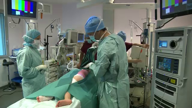 Chirurgie pédiatrique : les robots s'invitent au bloc