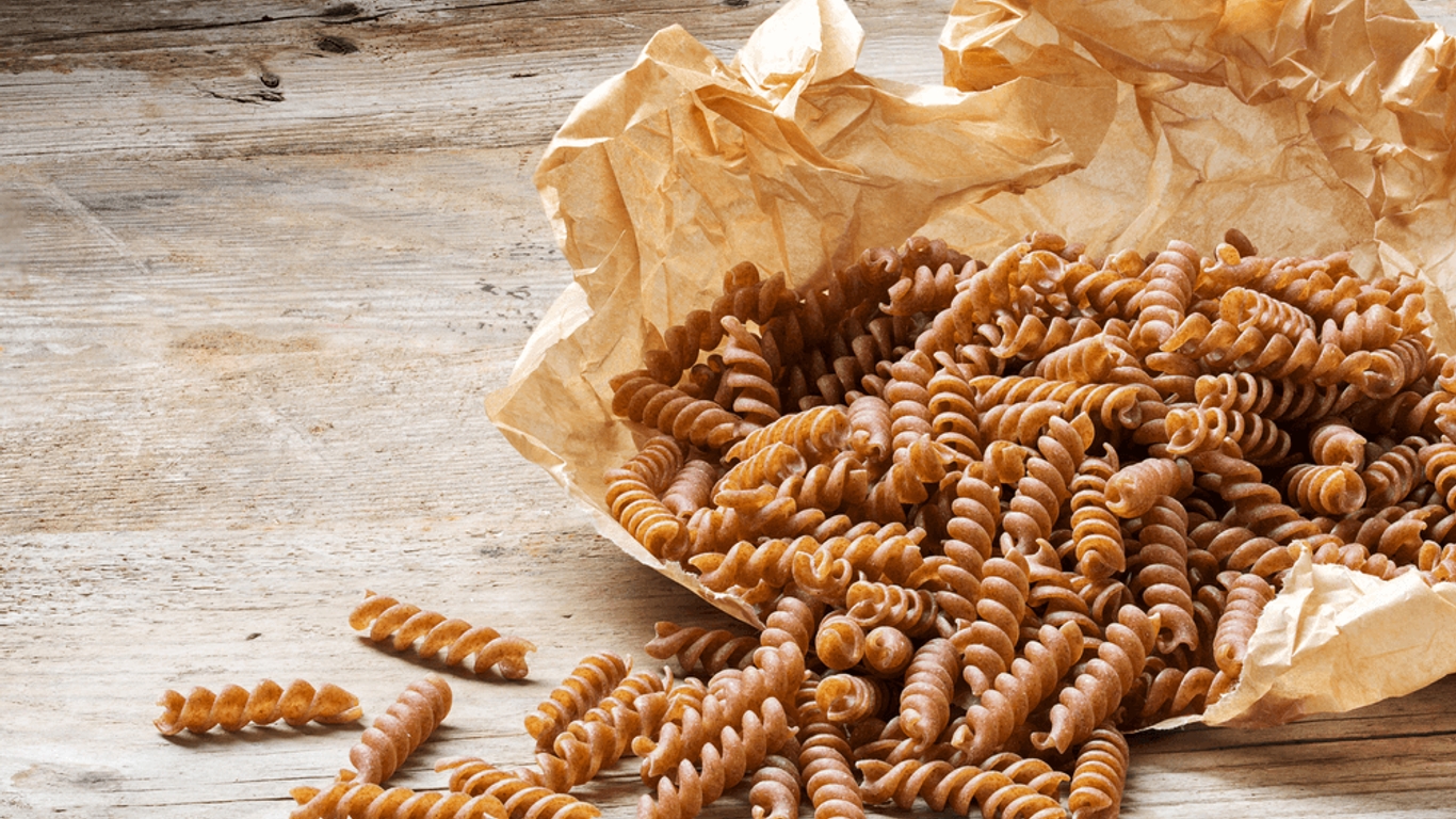 Pâtes complètes vs. Pâtes blanches : Le Guide Ultime pour une Alimentation Saine
