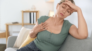 Comment calmer les bouffées de chaleur de la ménopause sans traitement