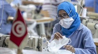 Relâchement, laxisme du gouvernement... le Covid-19 continue sa course folle en Tunisie