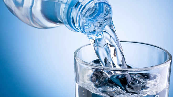 L'eau SANO est désormais interdite au Cameroun et au Gabon