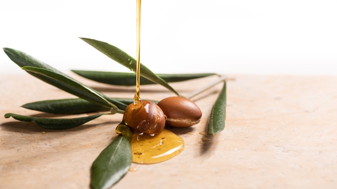 L'huile d'argan, utilisée pour les cosmétiques et l'alimentation