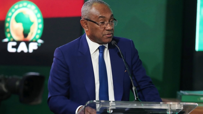 Le président de la CAF, Ahmad Ahmad, a annoncé le report des principales compétitions de foot africain