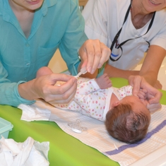 Comment laver le nez de son bébé enrhumé ?
