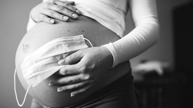 Face au Covid-19, la femme enceinte doit respecte tous les gestes barrières (Illustration)