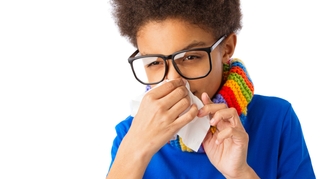 Covid-19 : comment le coronavirus se manifeste chez les enfants