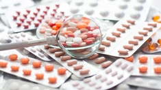 En Afrique : vraies maladies, faux médicaments...
