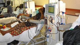 Au Cameroun, les insuffisants rénaux crient leur détresse 