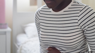Au Cameroun, le repassage des seins impose d'expliquer la puberté