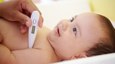 Comment bien prendre la température de son enfant ?