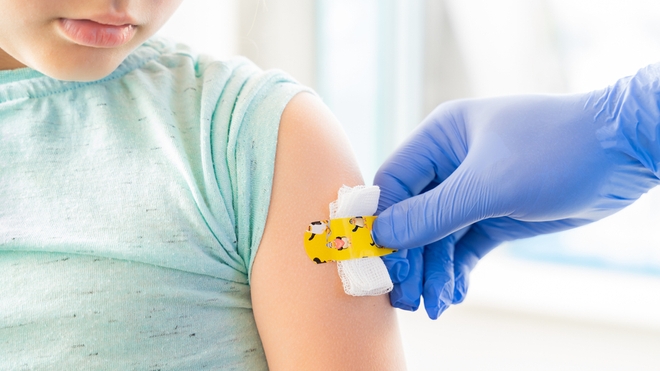 La Tunisie pourrait bientôt ouvrir la vaccination anti-Covid aux plus petits 