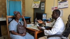 Pr Aimé Bonny : “Il faut explorer les vertus de la médecine traditionnelle africaine“