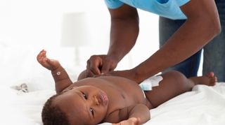 Comment changer la couche de bébé ?