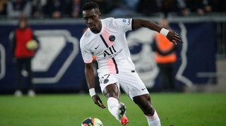 Idrissa Gana Guèye soutient la lutte contre le cancer et le VIH en Afrique