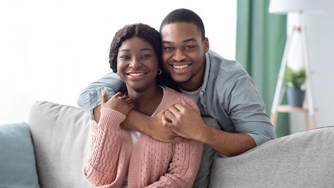 Un jeune couple