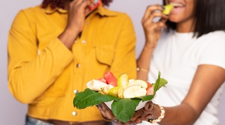 Les fruits font-ils plus grossir à la fin d'un repas ?