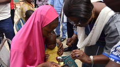 Un premier médicament africain contre le paludisme approuvé par l’OMS