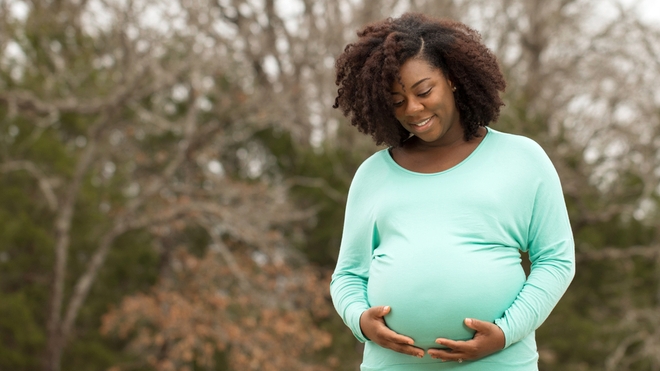 Une femme enceinte