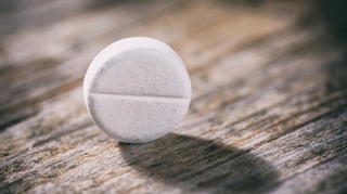 Attention, l'aspirine ne soigne pas l'acné ou les lèvres sèches