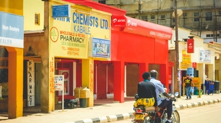 Les médicaments contrefaits tuent des centaines de milliers d'Africains 