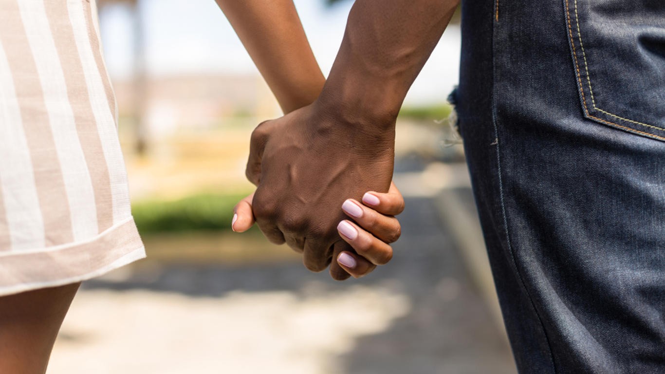 Quel est l'âge idéal pour faire l'amour pour la première fois