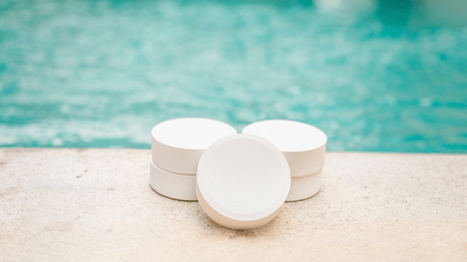 Attention au surdosage de chlore avec les désinfectants de piscine