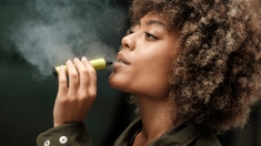 Vapoter est-il mauvais pour la santé bucco-dentaire ?