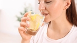 Est-ce vraiment bon pour la santé de boire une tasse d'eau au citron le matin ?